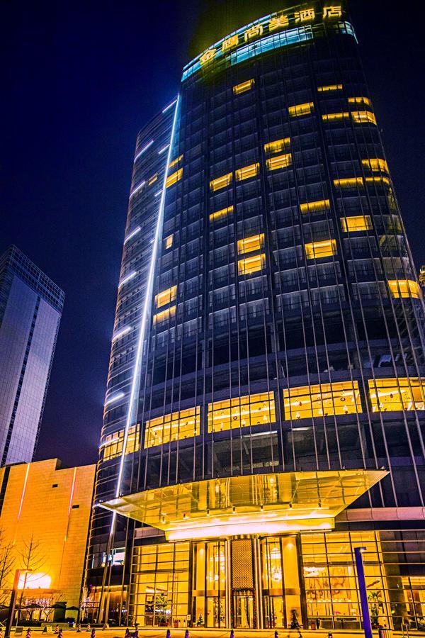 Nanjing Golden Eagle Summit Hotel Exterior photo